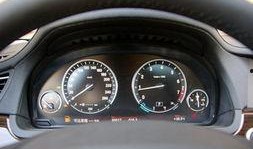 宝马新7系爆料视频播放,豪华升级，科技赋能，未来驾驶体验前瞻